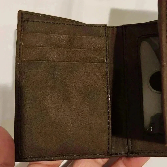 Dockers Trifold Wallet For Men Brown Color - Picture 5 of 10